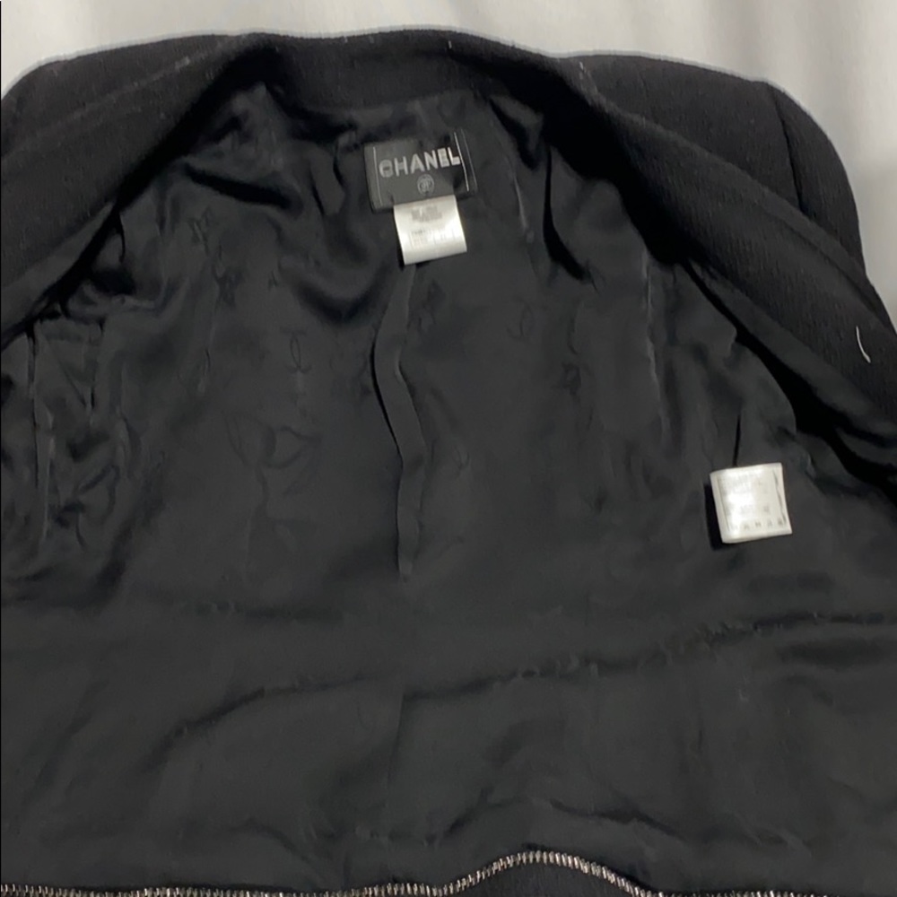 Chanel - jacket - Picture 9 of 13